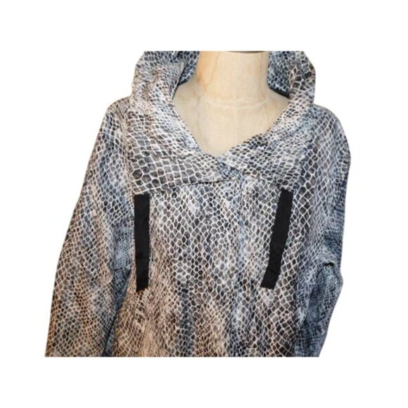 Chico's Size L Large (2) Reptile Print casual jacket - Picture 2 of 4